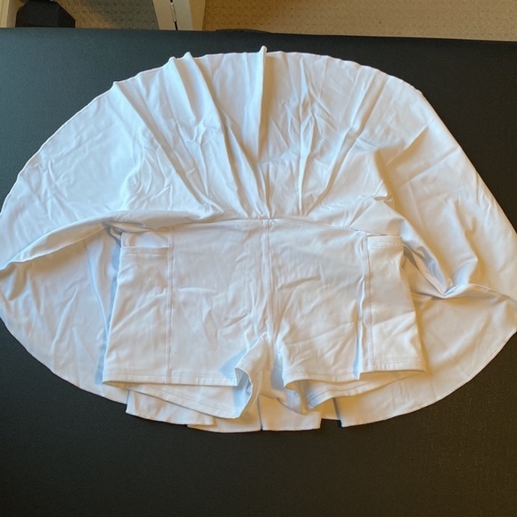 Halara Tennis Skirt - Picture 2 of 3